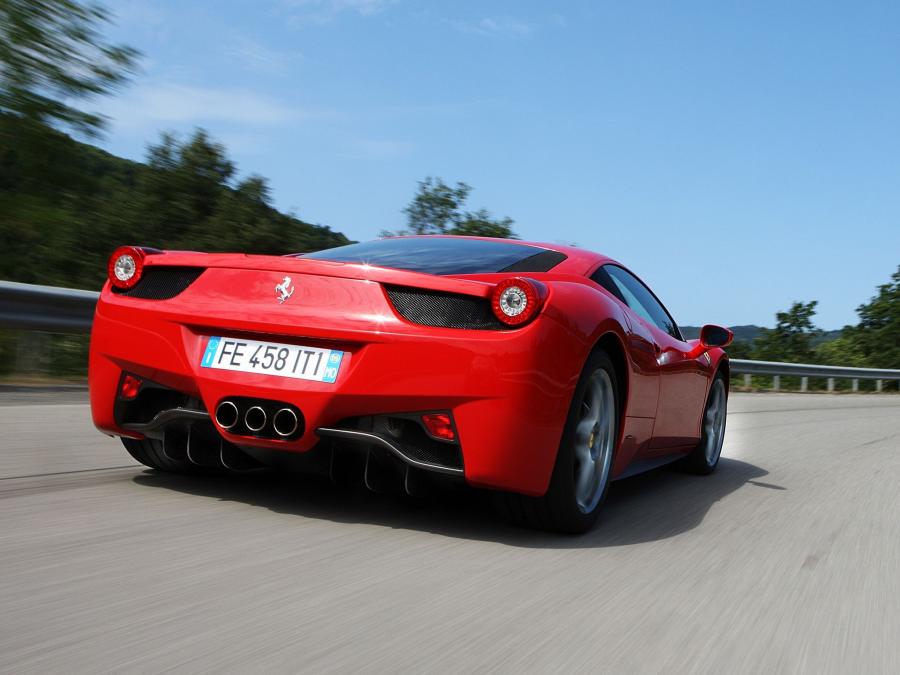  Ferrari 458 Italia 2009 года  (фото 6 из 162)